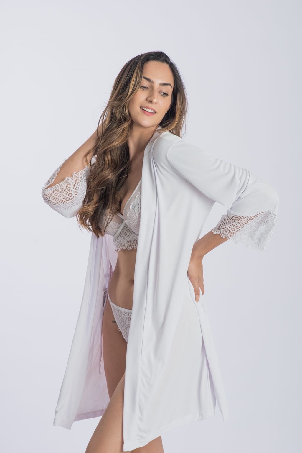 Robe clássico sofisticado em liganete e renda Rasdu